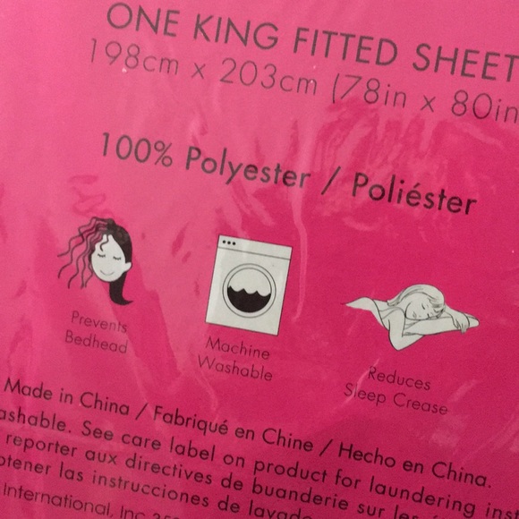 New Betsey Johnson Satin King Sheet Set - Picture 4 of 5